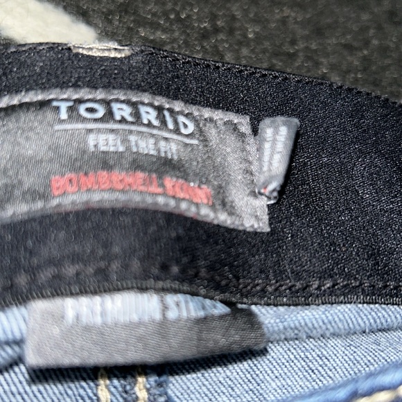 Torrid Jeans Bombshell Skinny - Picture 3 of 9
